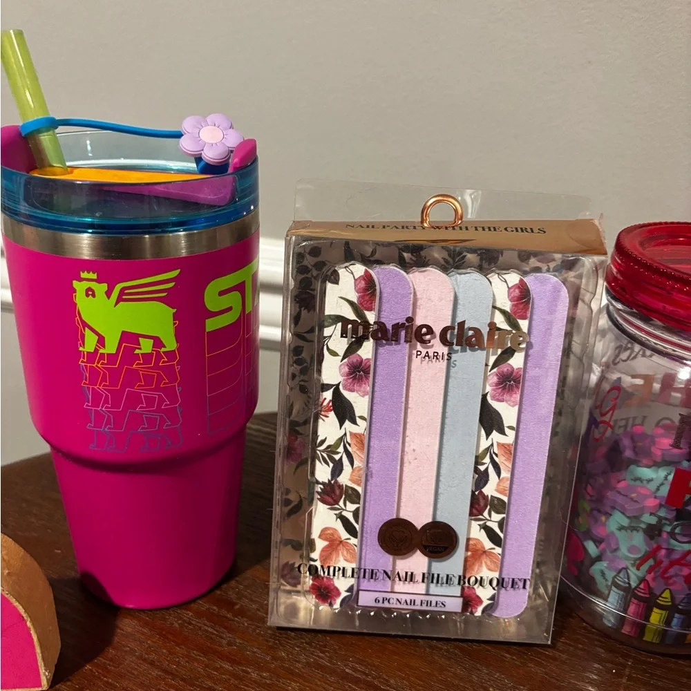 5 Piece Teacher Gift Set - Pink Small Stanley with Straw & much more! All new!